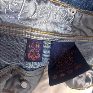 Blue vintage Denim Jeans with Embroidered Pocket 12/14/16 16w run small